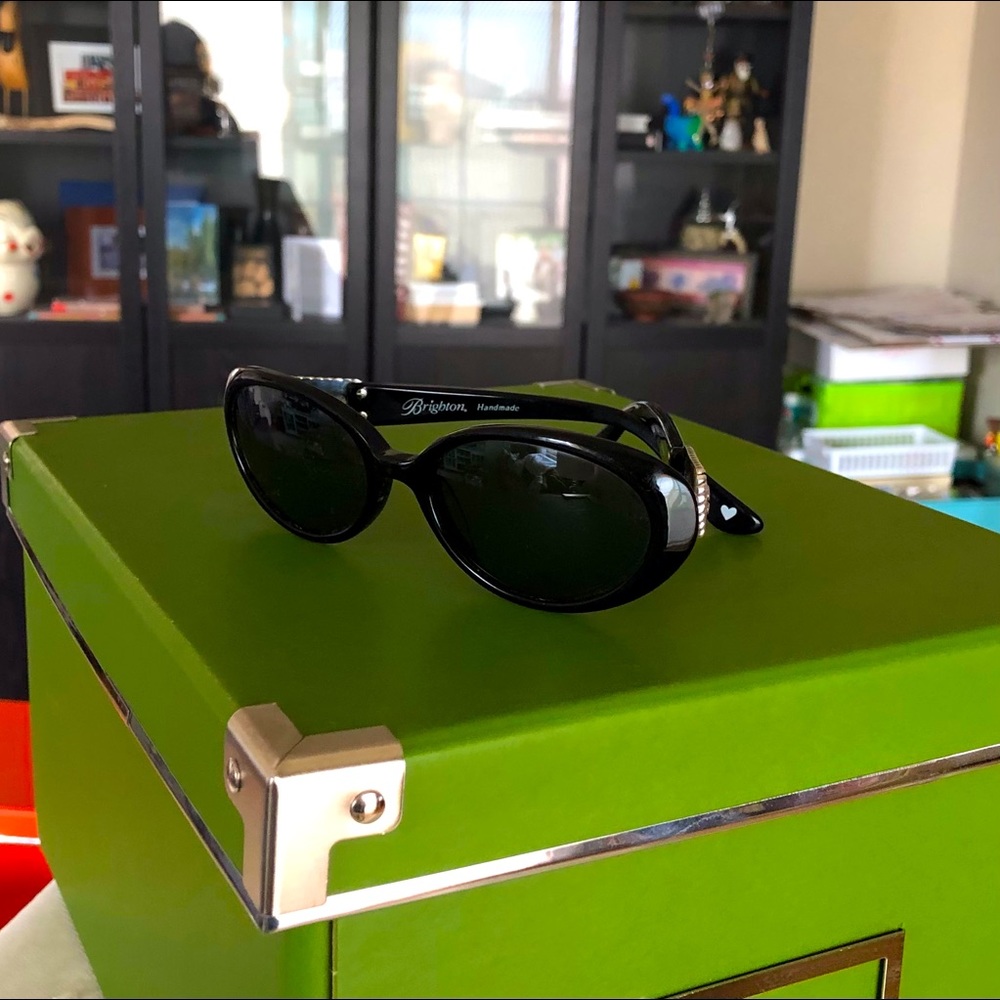 Brighton Casanova sunglasses, black and silver